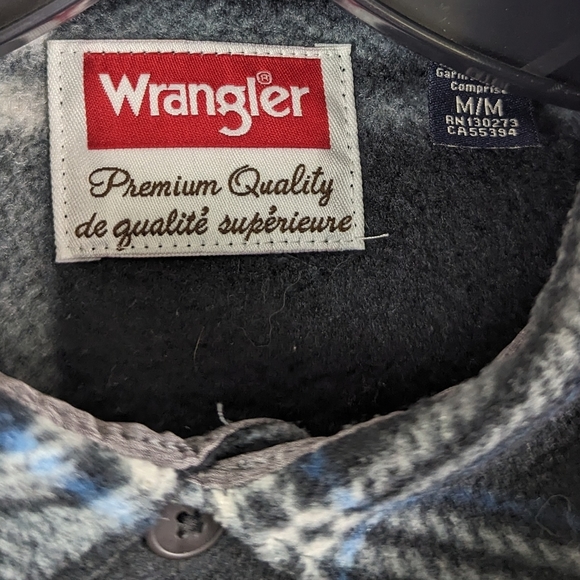 Wrangler Black Tartan Fleece Shacket - Picture 5 of 5